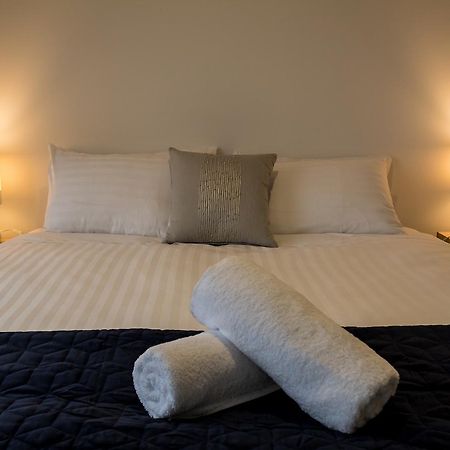 Ulverstone Waterfront Apartments Экстерьер фото